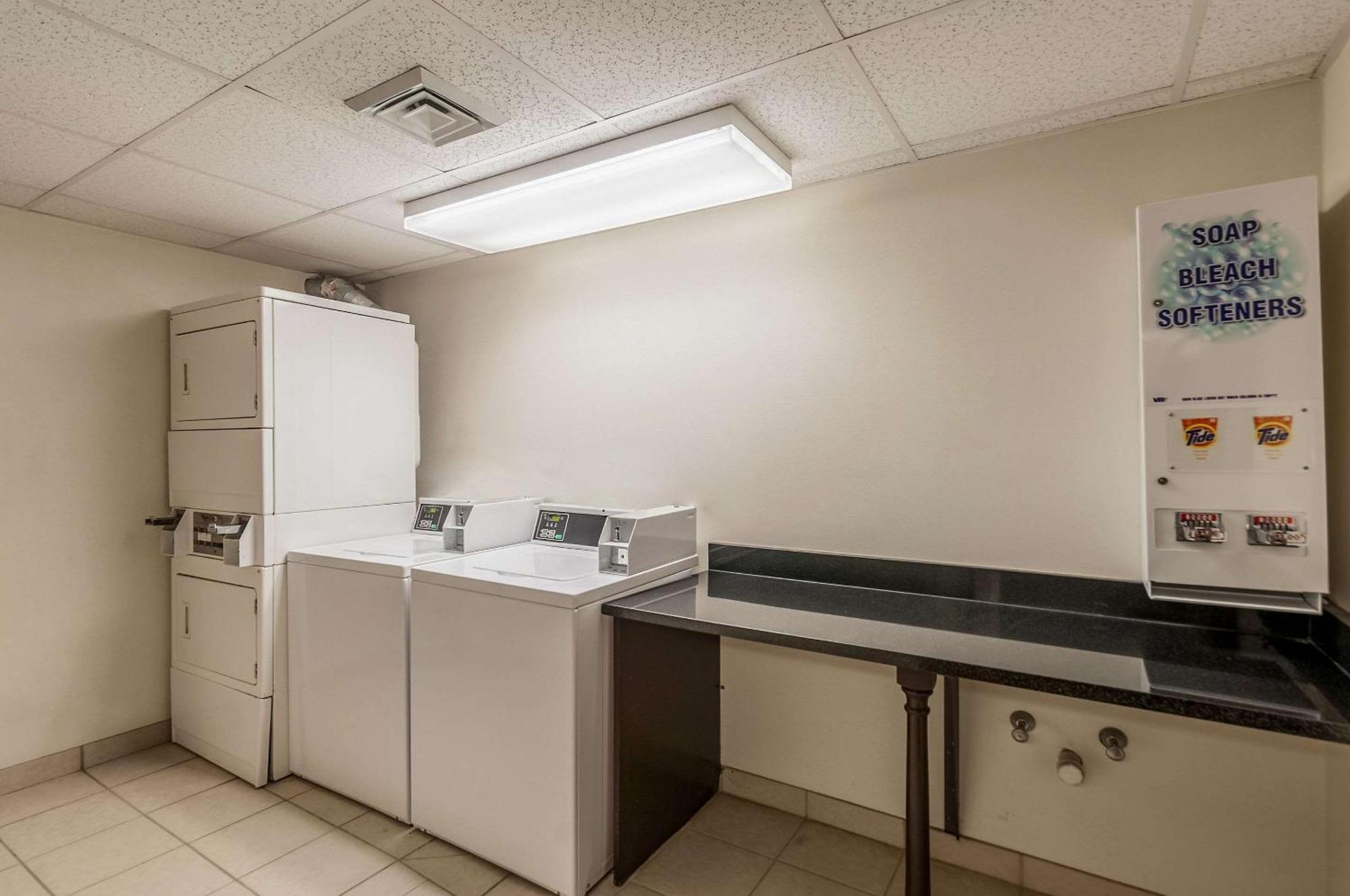 Sleep Inn & Suites Harrisonburg Near University Zewnętrze zdjęcie
