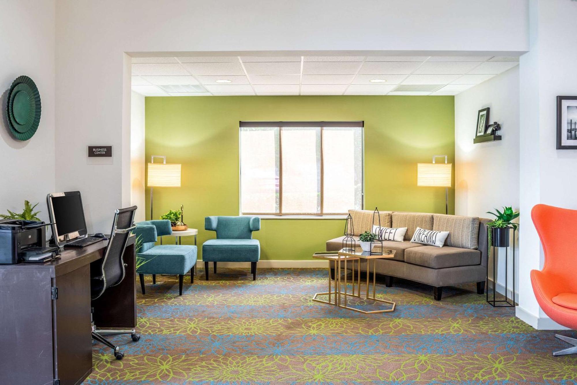 Sleep Inn & Suites Harrisonburg Near University Zewnętrze zdjęcie